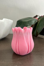 Load image into Gallery viewer, Tulip Candle